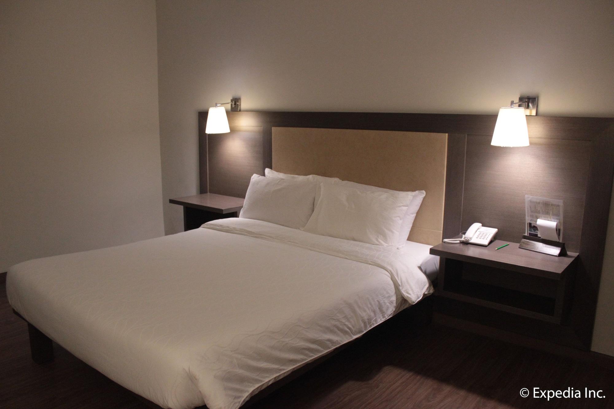 Rivermount Hotel And Resort Sarrat Bagian luar foto