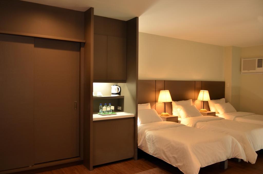 Rivermount Hotel And Resort Sarrat Bagian luar foto